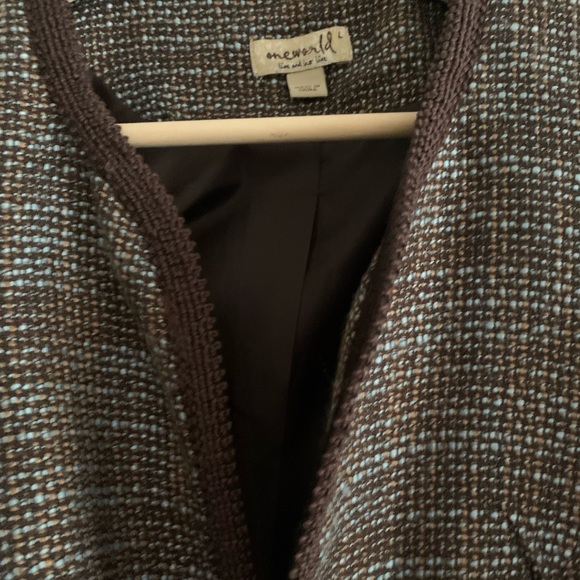 Brown blazer top with zipper pockets - Picture 3 of 3